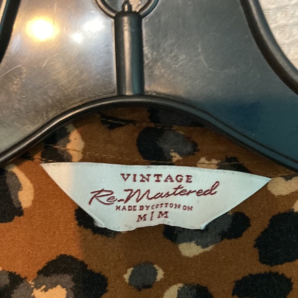 Men’s casual button down shirt - Picture 3 of 5